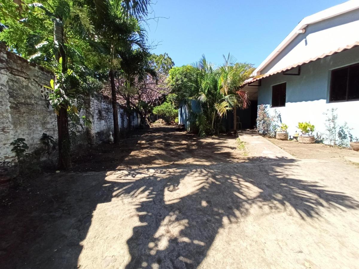 Ometepe House Bed & Breakfast Мойогалпа Екстериор снимка