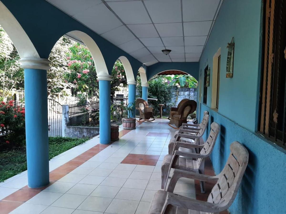 Ometepe House Bed & Breakfast Мойогалпа Екстериор снимка