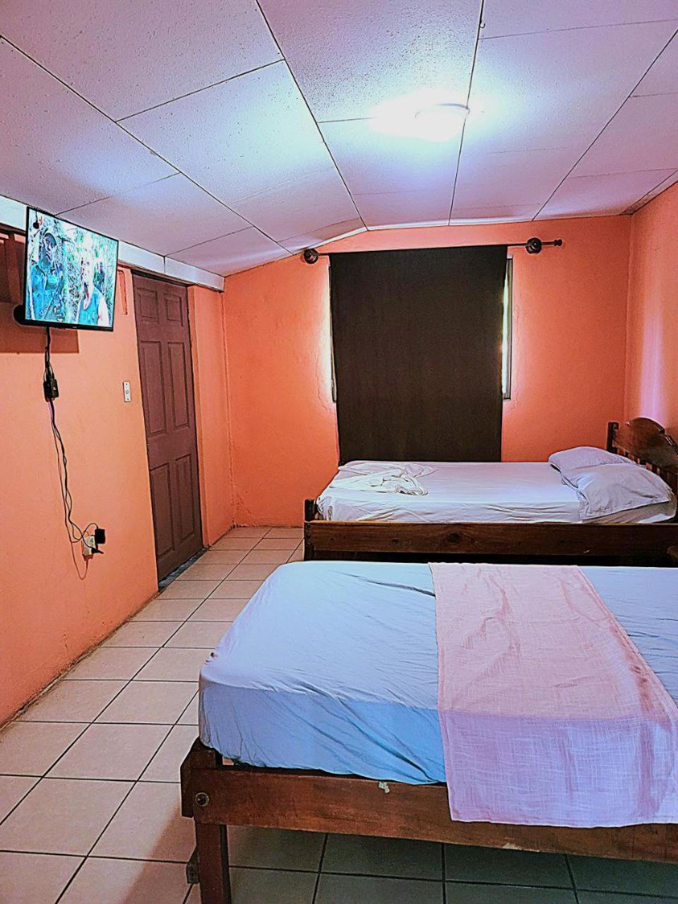 Ometepe House Bed & Breakfast Мойогалпа Екстериор снимка