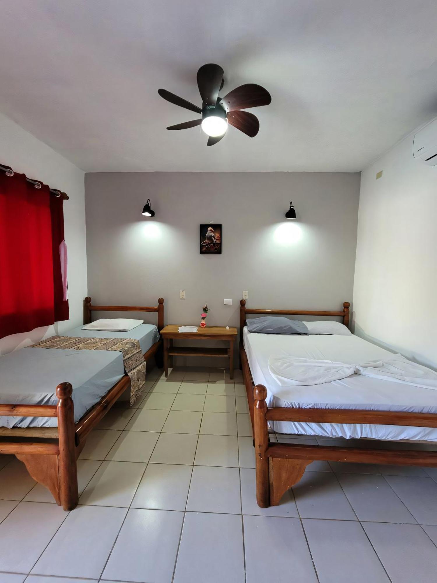 Ometepe House Bed & Breakfast Мойогалпа Екстериор снимка