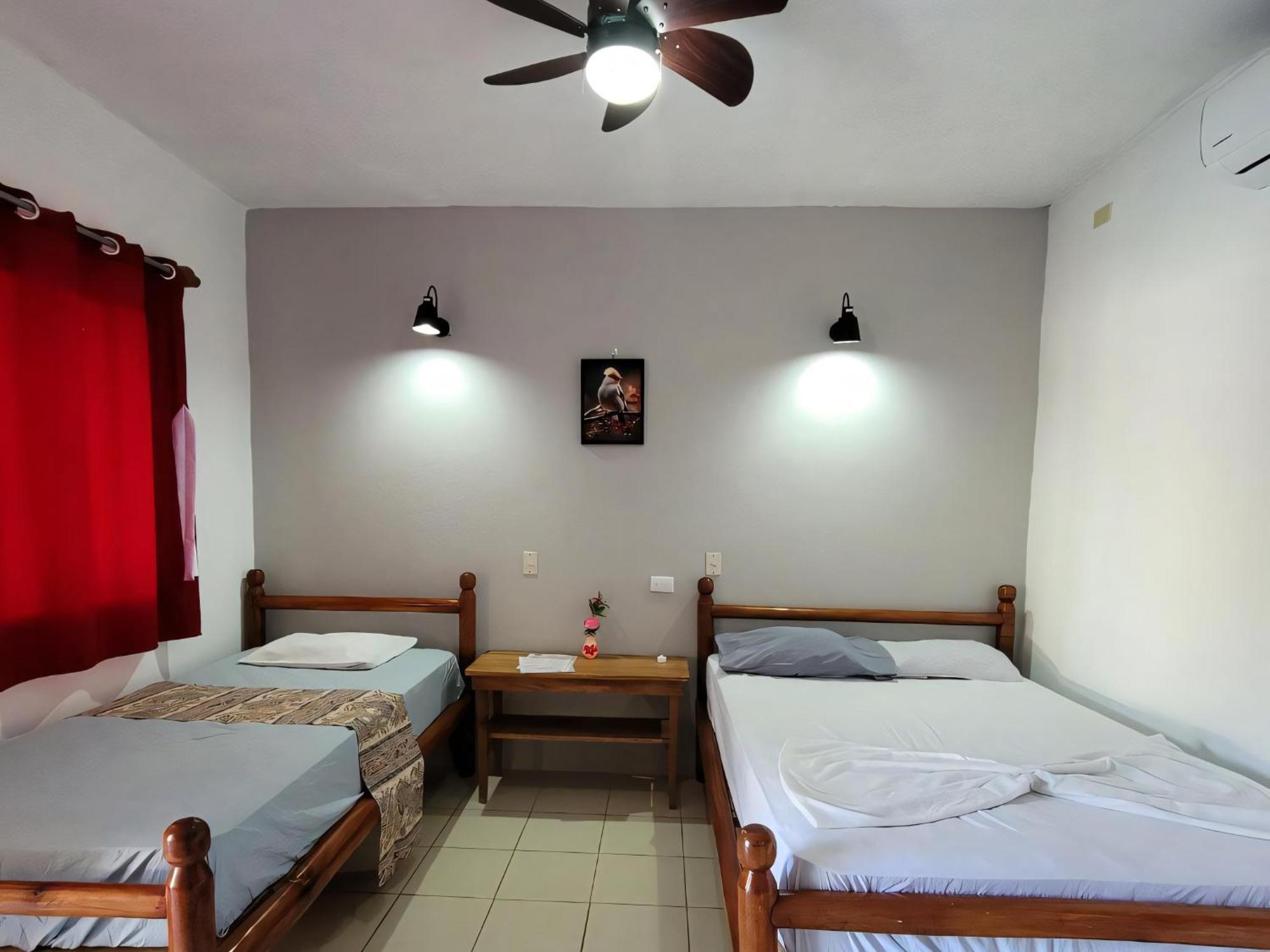 Ometepe House Bed & Breakfast Мойогалпа Екстериор снимка