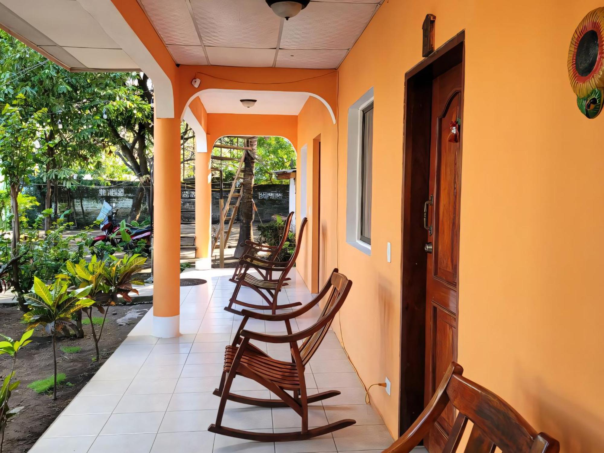 Ometepe House Bed & Breakfast Мойогалпа Екстериор снимка