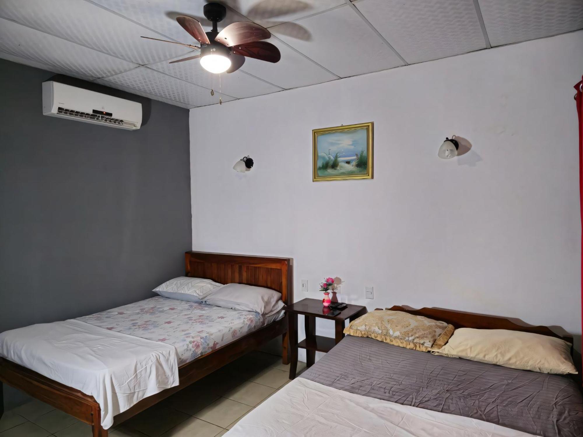 Ometepe House Bed & Breakfast Мойогалпа Екстериор снимка